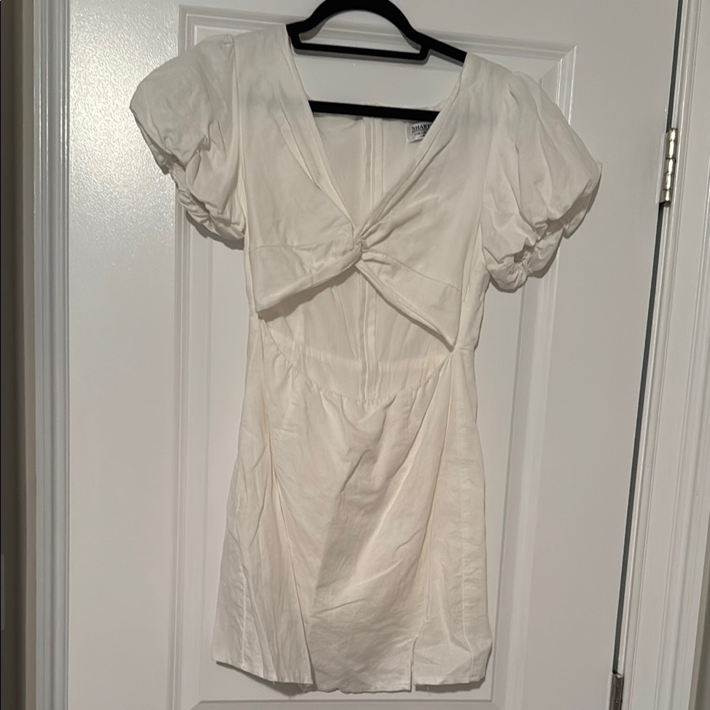 Elegant White Mini Dress